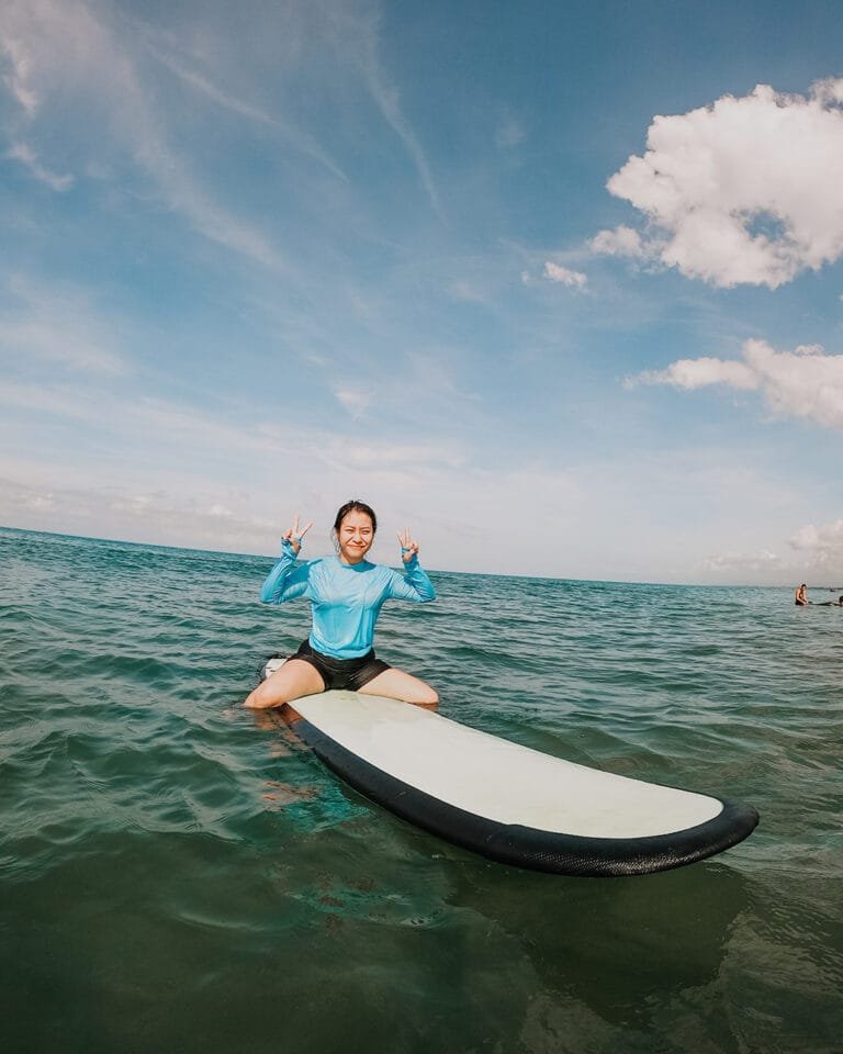 Surf Lessons in Kuta Bali Best choice for you and friend, partner or family for your first surf experience.